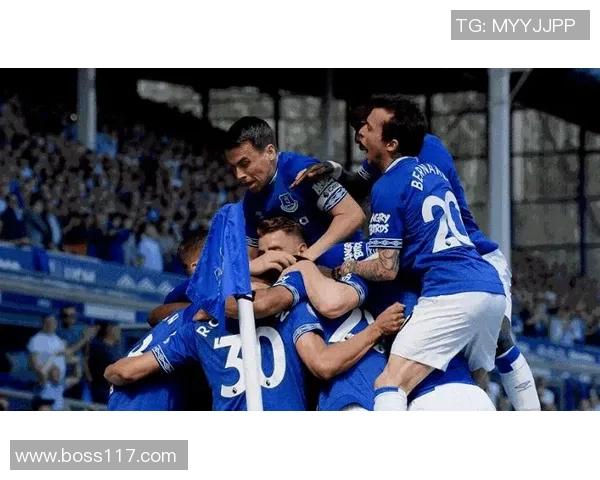 阿斯顿维拉与埃弗顿的足球魔方对决精彩回顾与战术分析